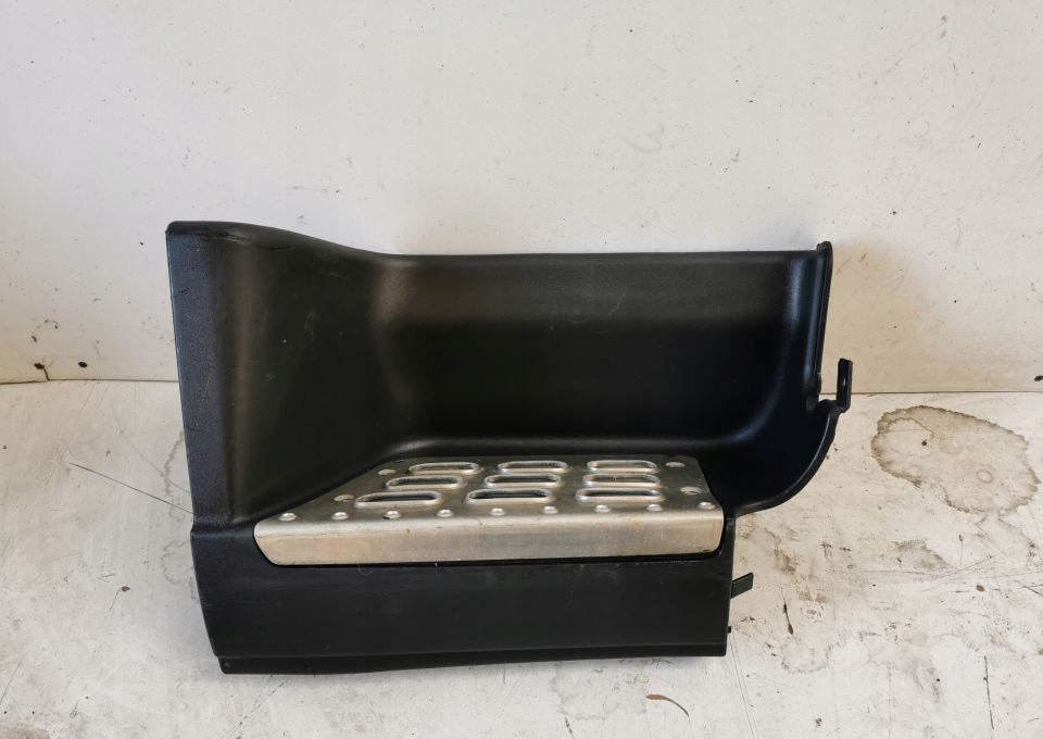 STOPNICA DOLNA VOLVO FH13 RH ORYGINAL 20529640 - Боковая подножка для Грузовиков: фото 1 STOPNICA DOLNA VOLVO FH13 RH ORYGINAL 20529640 - Боковая подножка для Грузовиков: фото 1