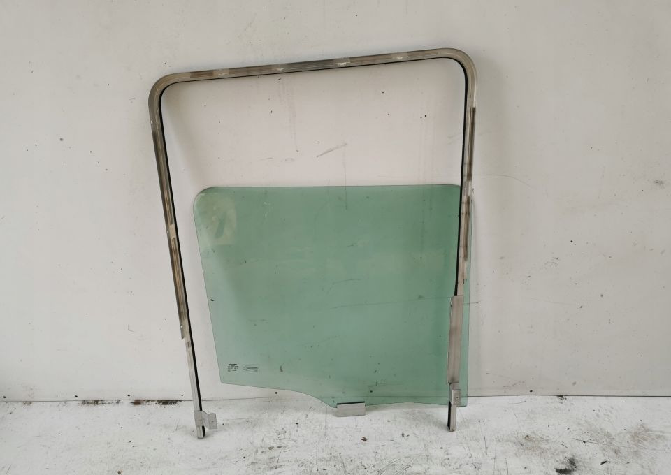 SZYBA RAMKA SCANIA R 1306260 - Дверь и запчасти для Грузовиков: фото 1 SZYBA RAMKA SCANIA R 1306260 - Дверь и запчасти для Грузовиков: фото 1