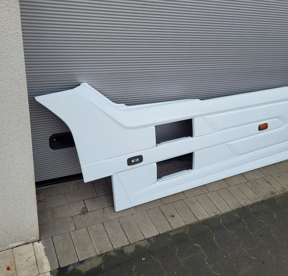 ZABUDOWA MIEDZYOSIOWA DAF XG ORYGINAŁ LH NIE MALOWANY - Кузов и экстерьер для Грузовиков: фото 2 ZABUDOWA MIEDZYOSIOWA DAF XG ORYGINAŁ LH NIE MALOWANY - Кузов и экстерьер для Грузовиков: фото 2