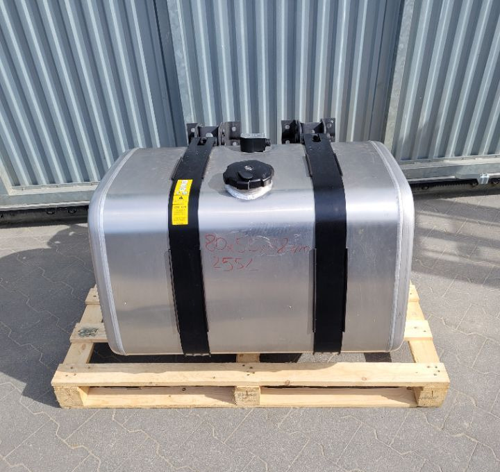 ZBIORNIK PALIWA VOLVO FH4 RENAULT 21516469 255L - Топливный бак для Грузовиков: фото 2 ZBIORNIK PALIWA VOLVO FH4 RENAULT 21516469 255L - Топливный бак для Грузовиков: фото 2