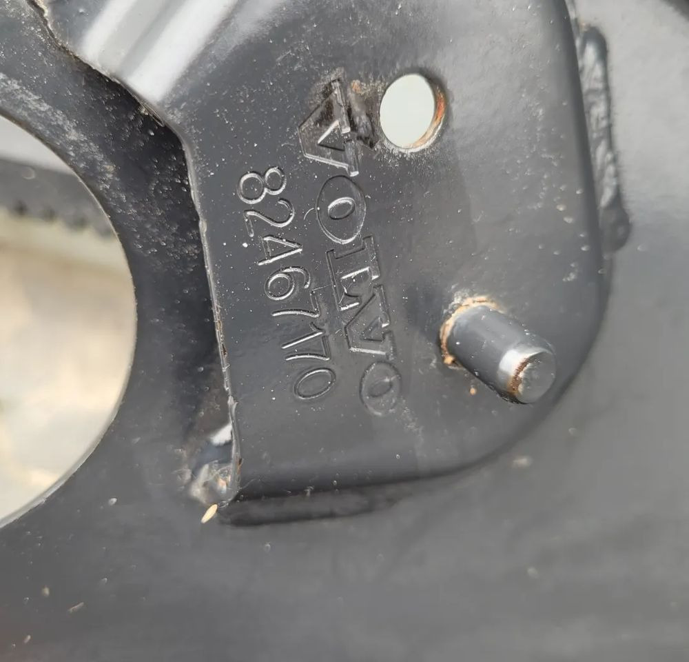 ZDERZAK POSZYCIE VOLVO FMX FH LH 82467170 - Бампер для Грузовиков: фото 3 ZDERZAK POSZYCIE VOLVO FMX FH LH 82467170 - Бампер для Грузовиков: фото 3