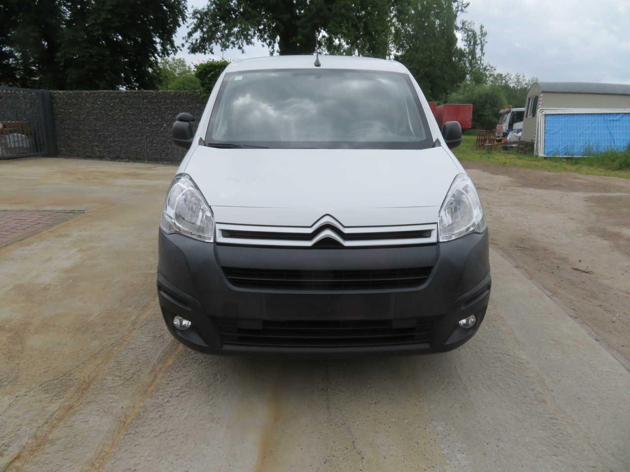 CITROËN Berlingo 1.6 BlueHDi CLUB - Цельнометаллический фургон: фото 2 CITROËN Berlingo 1.6 BlueHDi CLUB - Цельнометаллический фургон: фото 2
