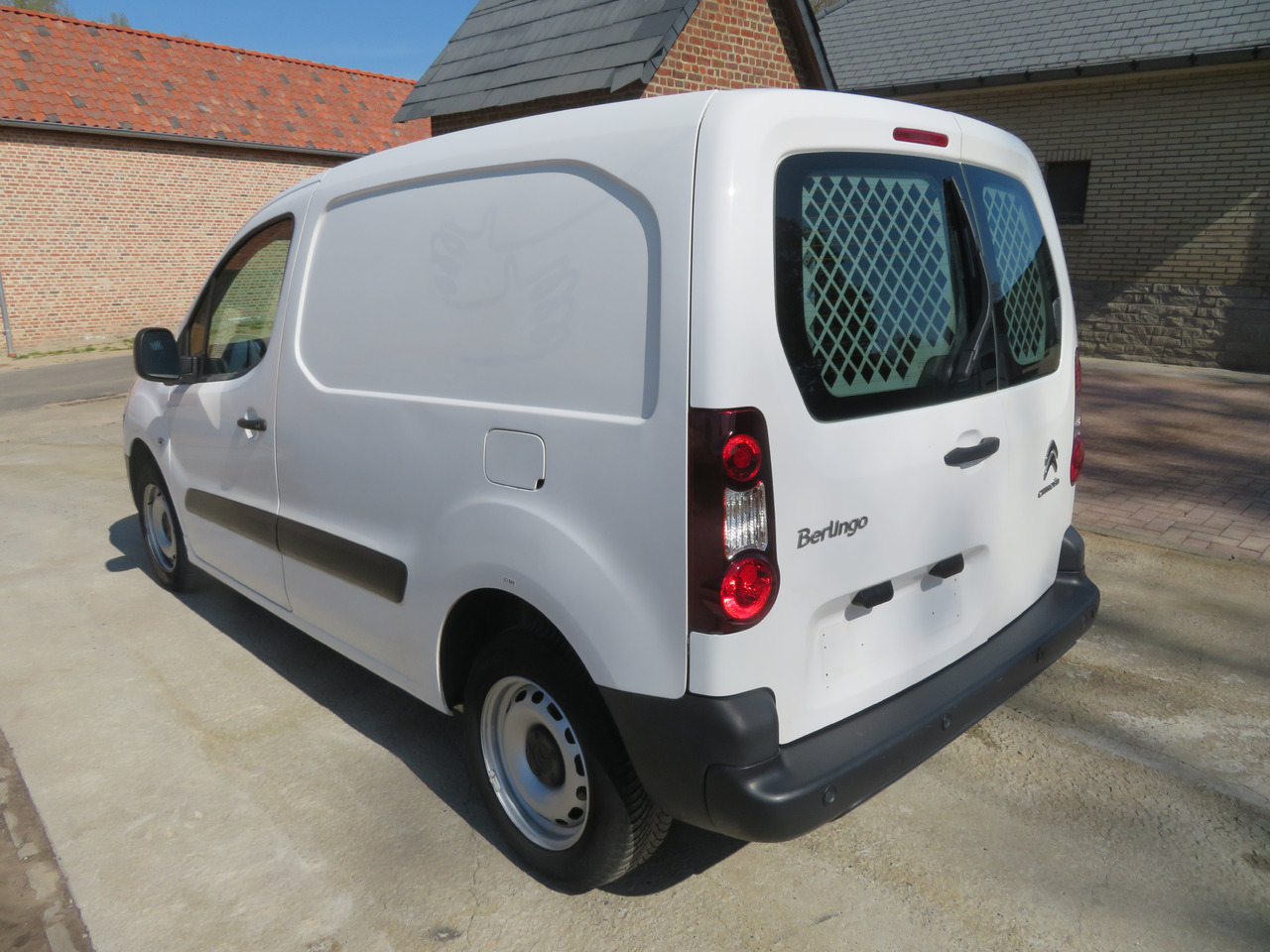 CITROËN Berlingo 1.6 BlueHDi CLUB - Цельнометаллический фургон: фото 5 CITROËN Berlingo 1.6 BlueHDi CLUB - Цельнометаллический фургон: фото 5