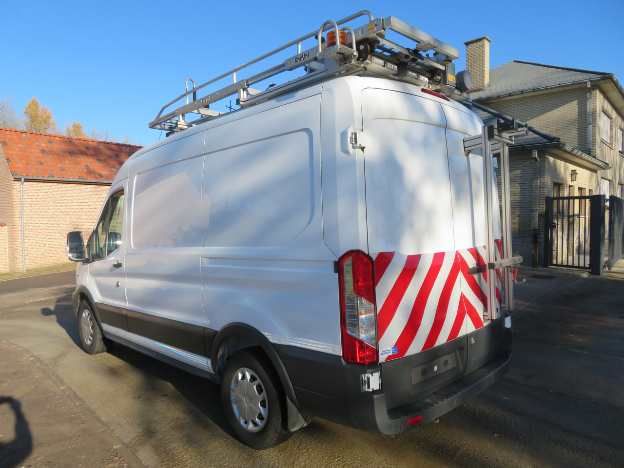 Ford Transit 2.0TDCi - L2H2 - Цельнометаллический фургон: фото 5 Ford Transit 2.0TDCi - L2H2 - Цельнометаллический фургон: фото 5