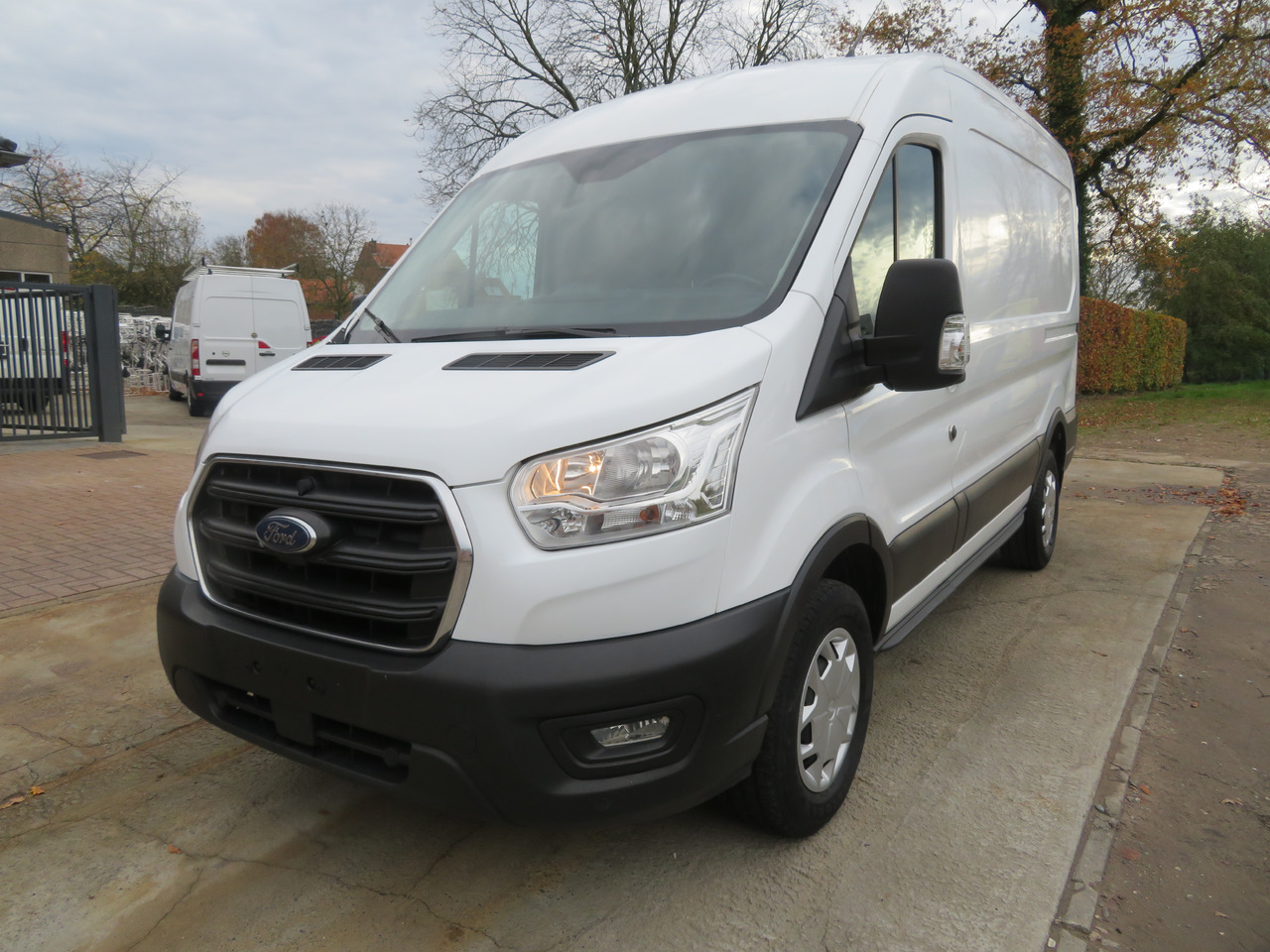 Ford Transit 2.0TDCi TREND - L2H2 - Цельнометаллический фургон: фото 3 Ford Transit 2.0TDCi TREND - L2H2 - Цельнометаллический фургон: фото 3
