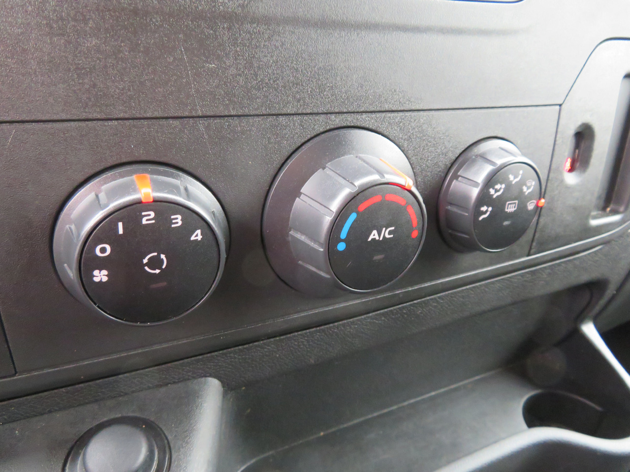 Фургон RENAULT Master: фото 22