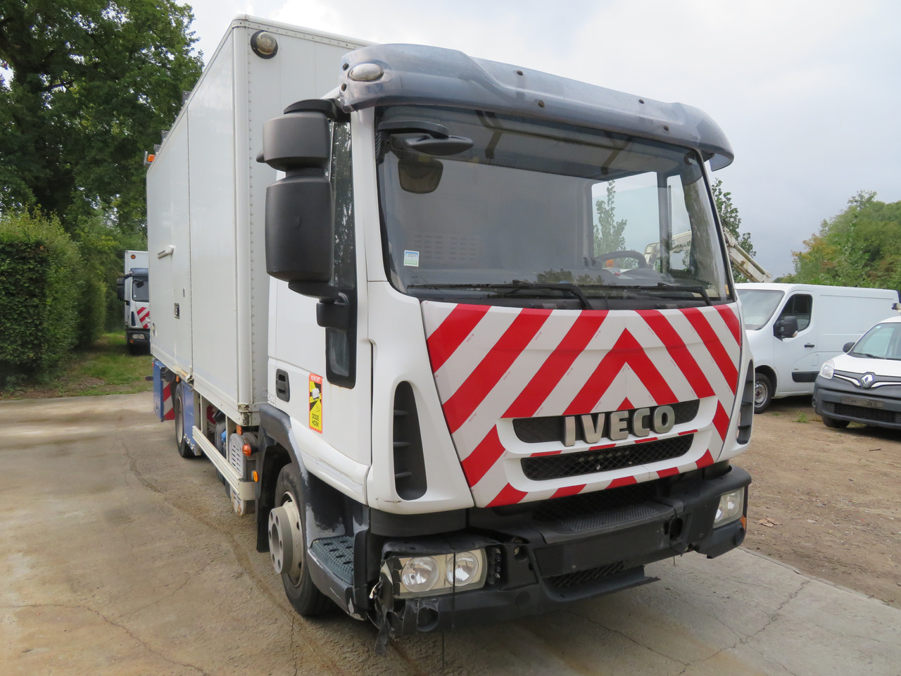 Iveco Eurocargo ML90E18 Bakwagen - Грузовик с закрытым кузовом: фото 1 Iveco Eurocargo ML90E18 Bakwagen - Грузовик с закрытым кузовом: фото 1