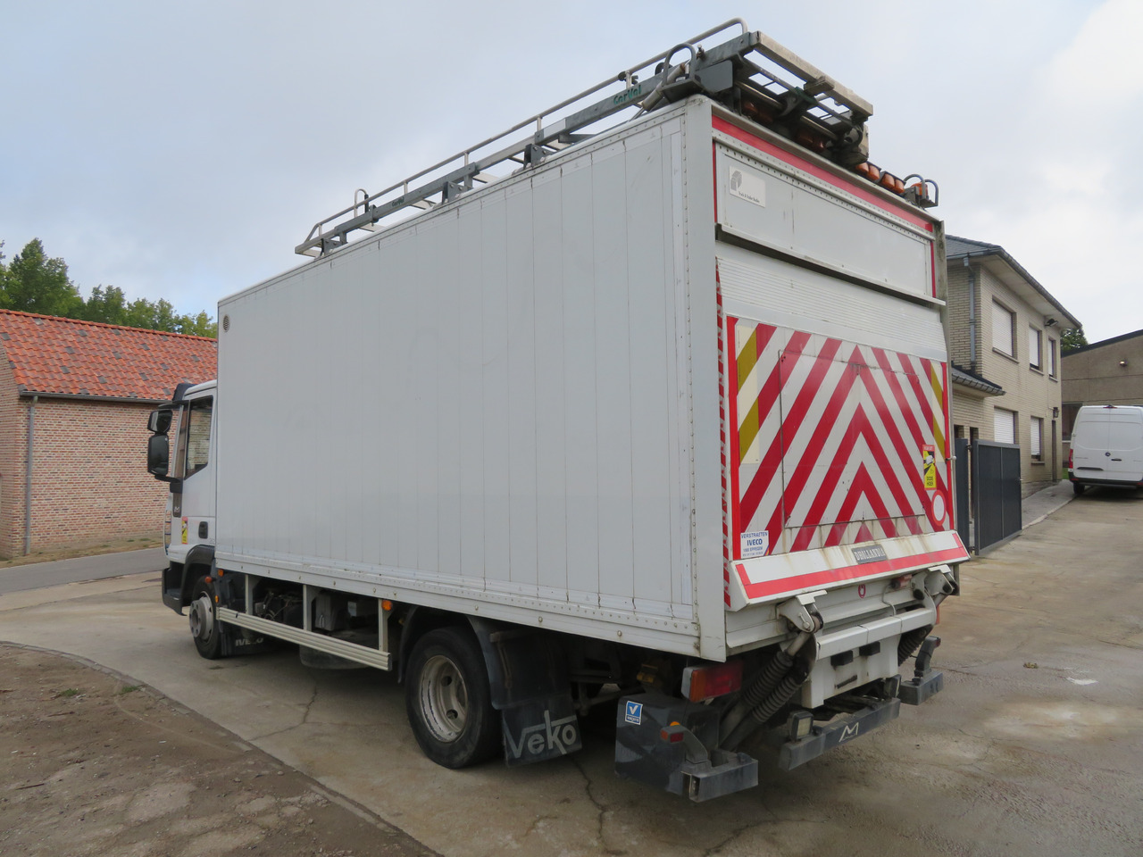 Iveco Eurocargo ML90E18 Bakwagen - Грузовик с закрытым кузовом: фото 5 Iveco Eurocargo ML90E18 Bakwagen - Грузовик с закрытым кузовом: фото 5