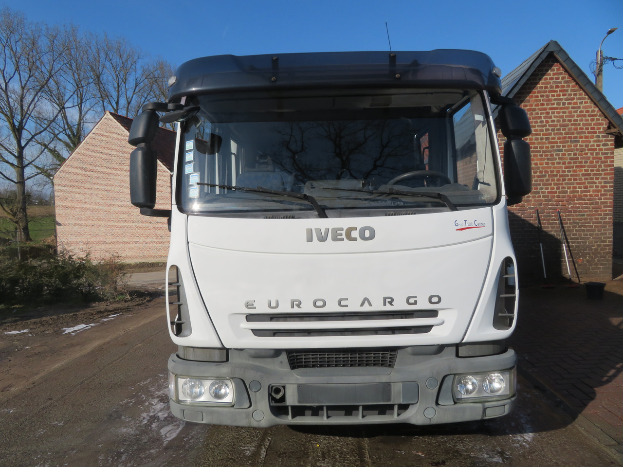 Iveco Eurocargo ML90E18 - Грузовик с закрытым кузовом: фото 2 Iveco Eurocargo ML90E18 - Грузовик с закрытым кузовом: фото 2
