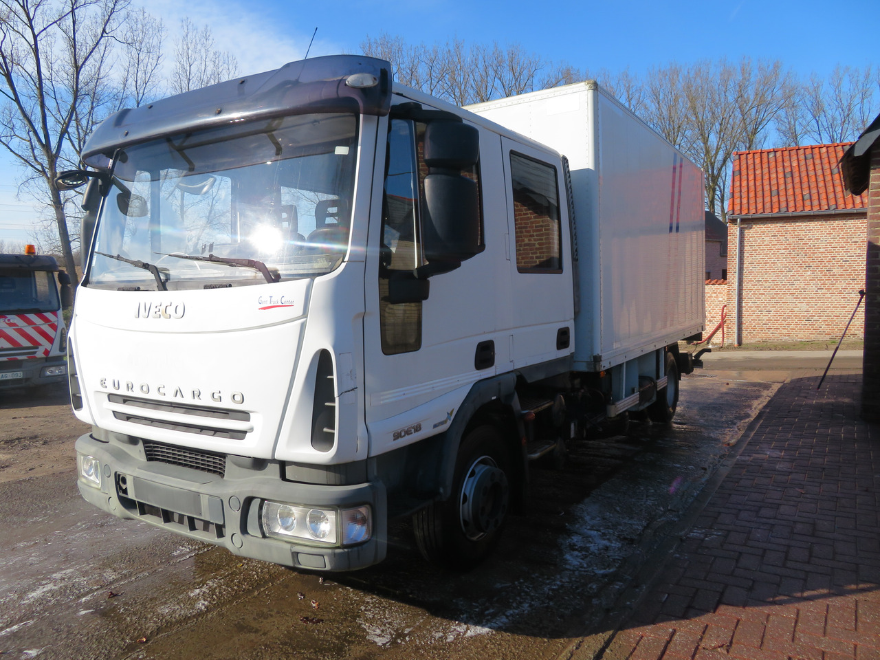 Iveco Eurocargo ML90E18 - Грузовик с закрытым кузовом: фото 3 Iveco Eurocargo ML90E18 - Грузовик с закрытым кузовом: фото 3