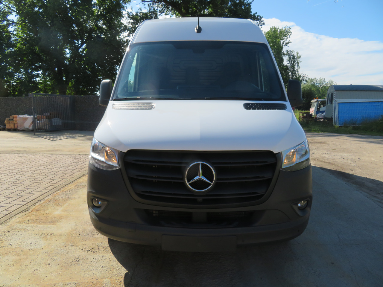 MERCEDES-BENZ Sprinter 317cdi - A2H2 - Цельнометаллический фургон: фото 2 MERCEDES-BENZ Sprinter 317cdi - A2H2 - Цельнометаллический фургон: фото 2