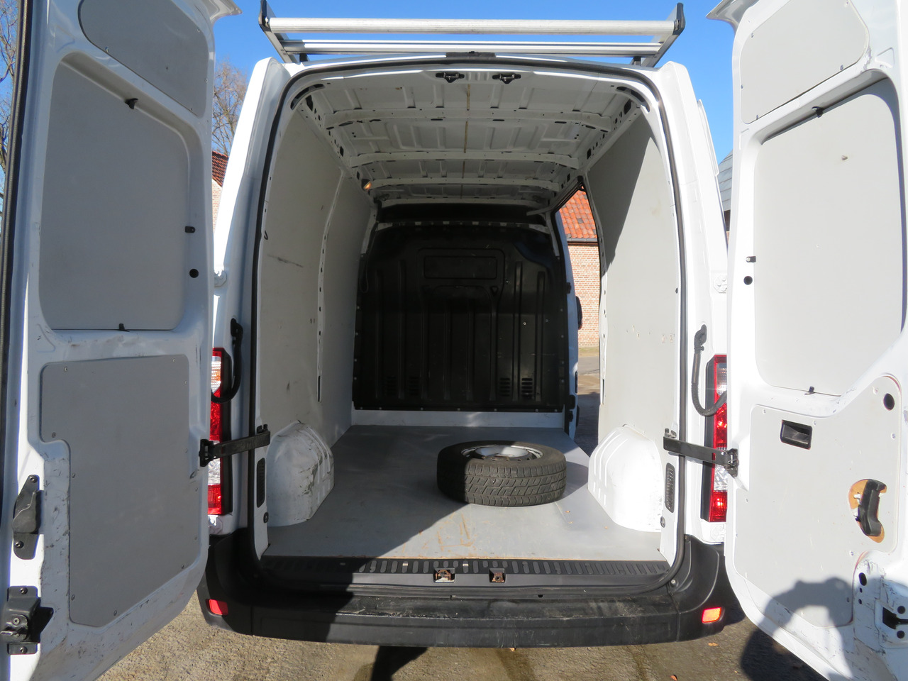 Легковой фургон Opel Movano 2.3 CDTI - L2H2: фото 10 Легковой фургон Opel Movano 2.3 CDTI - L2H2: фото 10