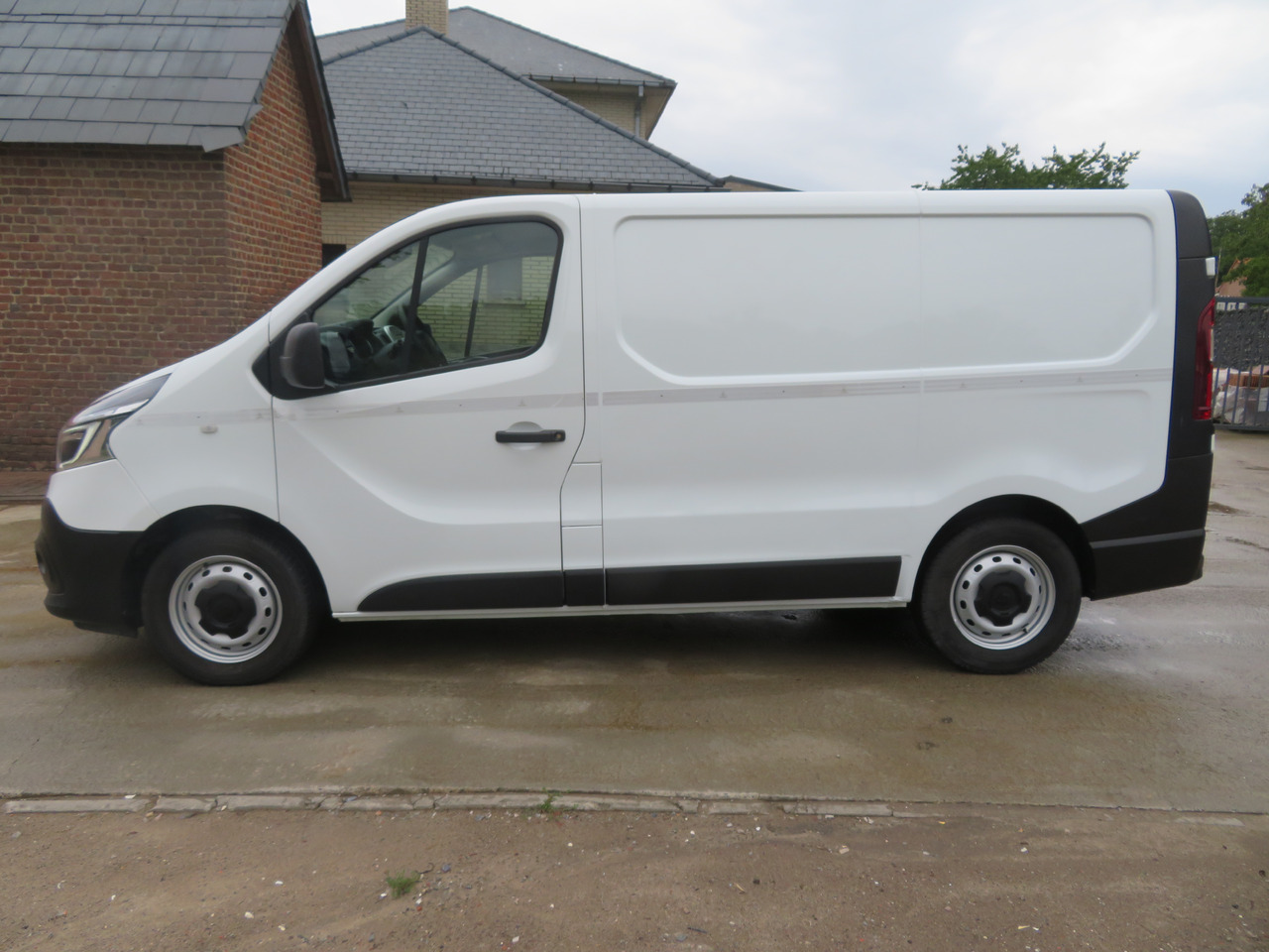 Renault Trafic 2.0dCi Grand Confort - L2H1 - Легковой фургон: фото 4 Renault Trafic 2.0dCi Grand Confort - L2H1 - Легковой фургон: фото 4