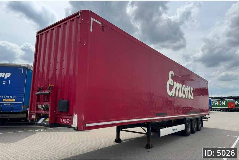 Krone SD / Disk brakes / Double stock - Полуприцеп-фургон: фото 1 Krone SD / Disk brakes / Double stock - Полуприцеп-фургон: фото 1