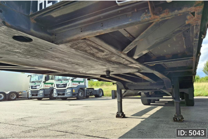 Krone SD / Disk brakes - Тентованный полуприцеп: фото 5 Krone SD / Disk brakes - Тентованный полуприцеп: фото 5