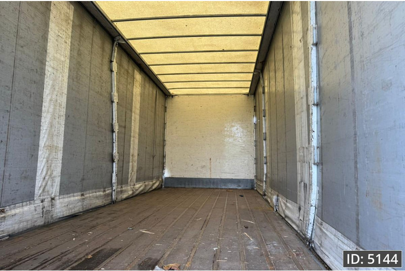 Scania P230 Day Cab, Euro 5, / Manual / 750x248x260 / DHOLLANDIA - Тентованный грузовик: фото 5 Scania P230 Day Cab, Euro 5, / Manual / 750x248x260 / DHOLLANDIA - Тентованный грузовик: фото 5