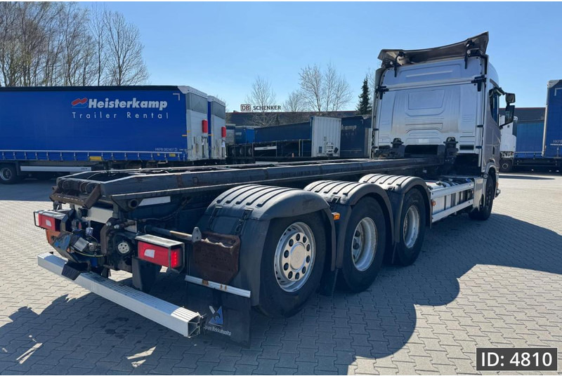 Scania R540 Topline, Euro 6, / 8x4 / BDF / Lift axle / frame 7.4 m - Грузовик-контейнеровоз/ Сменный кузов: фото 3 Scania R540 Topline, Euro 6, / 8x4 / BDF / Lift axle / frame 7.4 m - Грузовик-контейнеровоз/ Сменный кузов: фото 3