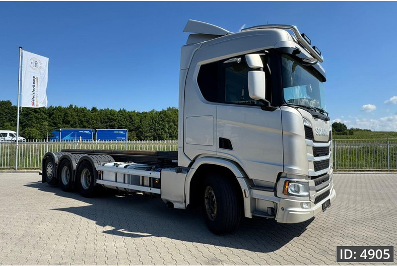 Scania R540 Topline, Euro 6, / 8x4 / Lift axle / frame 7.4 m - Грузовик-шасси: фото 4 Scania R540 Topline, Euro 6, / 8x4 / Lift axle / frame 7.4 m - Грузовик-шасси: фото 4
