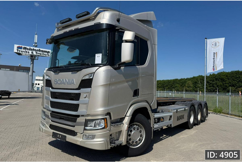 Scania R540 Topline, Euro 6, / 8x4 / Lift axle / frame 7.4 m - Грузовик-шасси: фото 1 Scania R540 Topline, Euro 6, / 8x4 / Lift axle / frame 7.4 m - Грузовик-шасси: фото 1