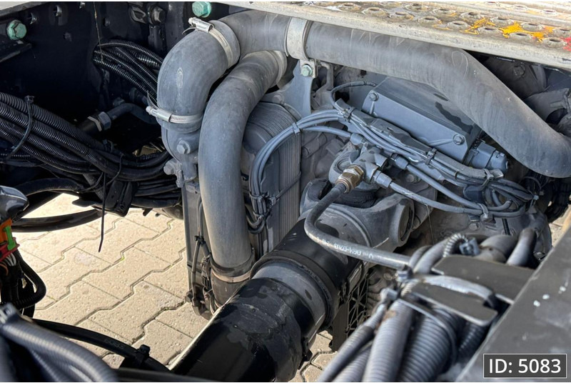 MAN TGX 18.500 XLX, Euro 6, / Retarder / 2 Tanks, Intarder - Тягач: фото 5 MAN TGX 18.500 XLX, Euro 6, / Retarder / 2 Tanks, Intarder - Тягач: фото 5