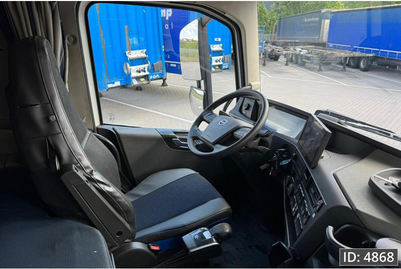 Грузовик-контейнеровоз/ Сменный кузов Volvo FH 500 Globetrotter, Euro 6, / 6x2 / Hydraulic body / frame 7.4 m / Tail lift: фото 7