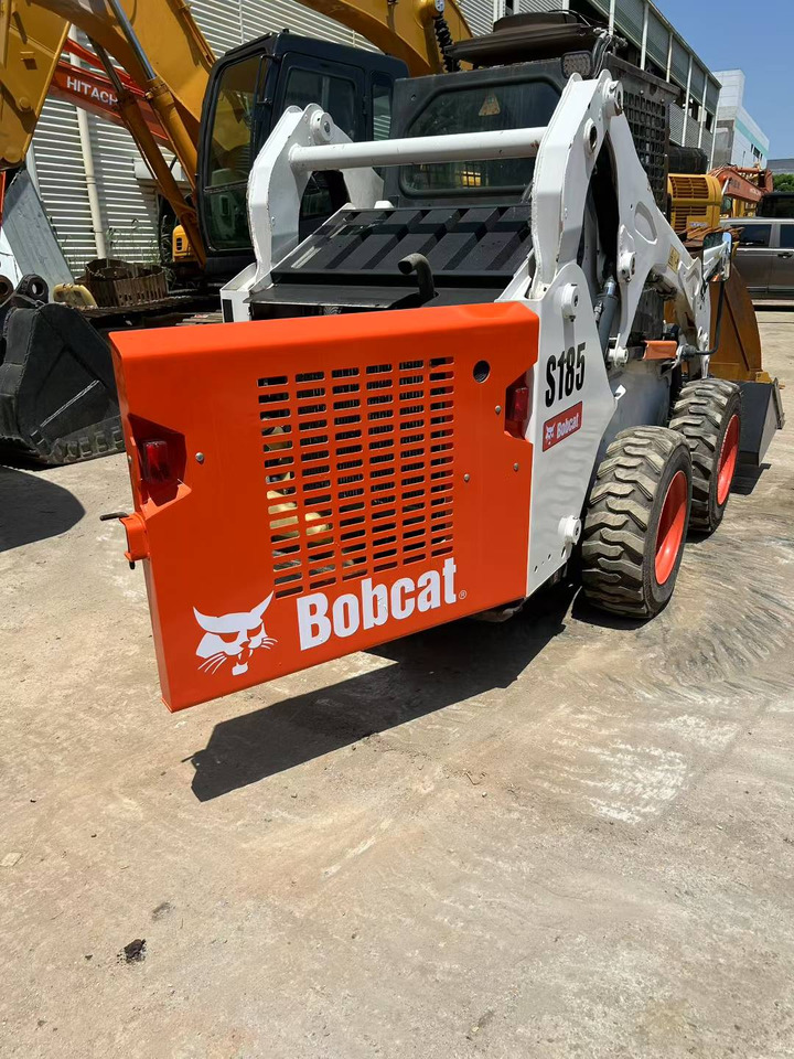 BOBCAT Skid Steer Loader S185 - Мини-погрузчик с бортовым поворотом: фото 4 BOBCAT Skid Steer Loader S185 - Мини-погрузчик с бортовым поворотом: фото 4