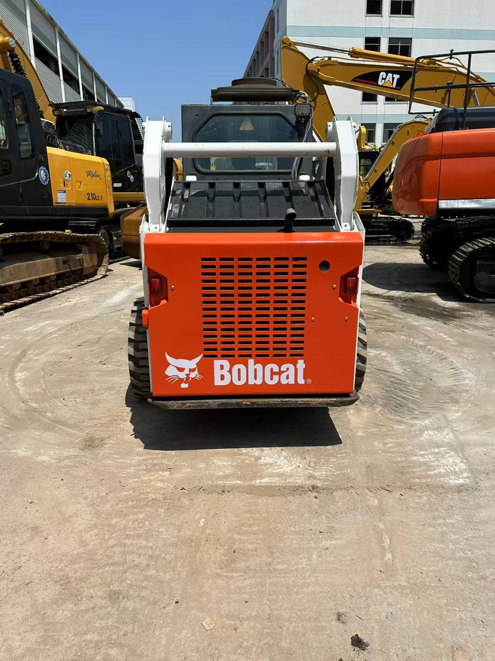BOBCAT Skid Steer Loader S185 - Мини-погрузчик с бортовым поворотом: фото 5 BOBCAT Skid Steer Loader S185 - Мини-погрузчик с бортовым поворотом: фото 5