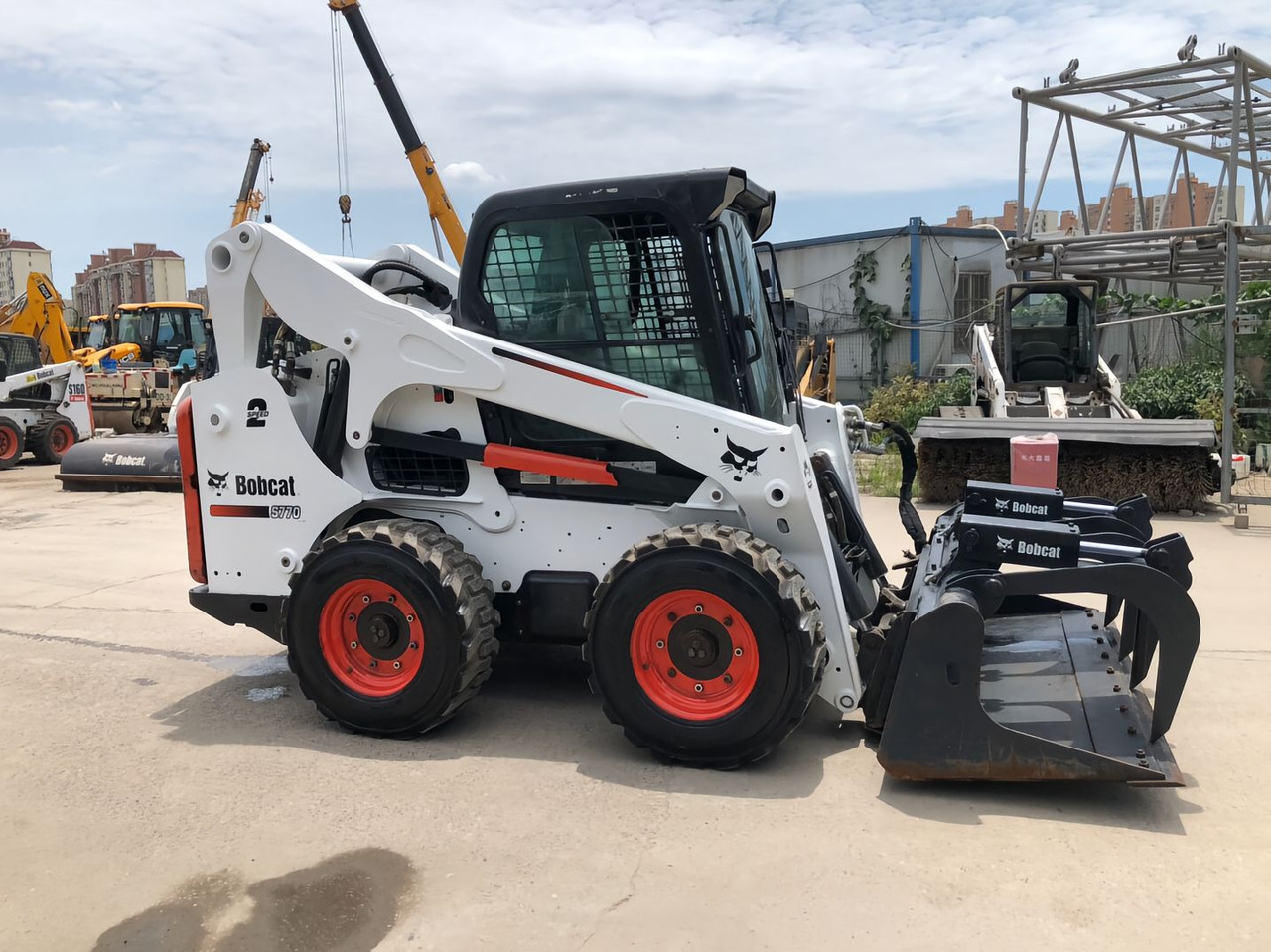 BOBCAT Skid Steer Loader S770 Click for Discount - Мини-погрузчик с бортовым поворотом: фото 4 BOBCAT Skid Steer Loader S770 Click for Discount - Мини-погрузчик с бортовым поворотом: фото 4