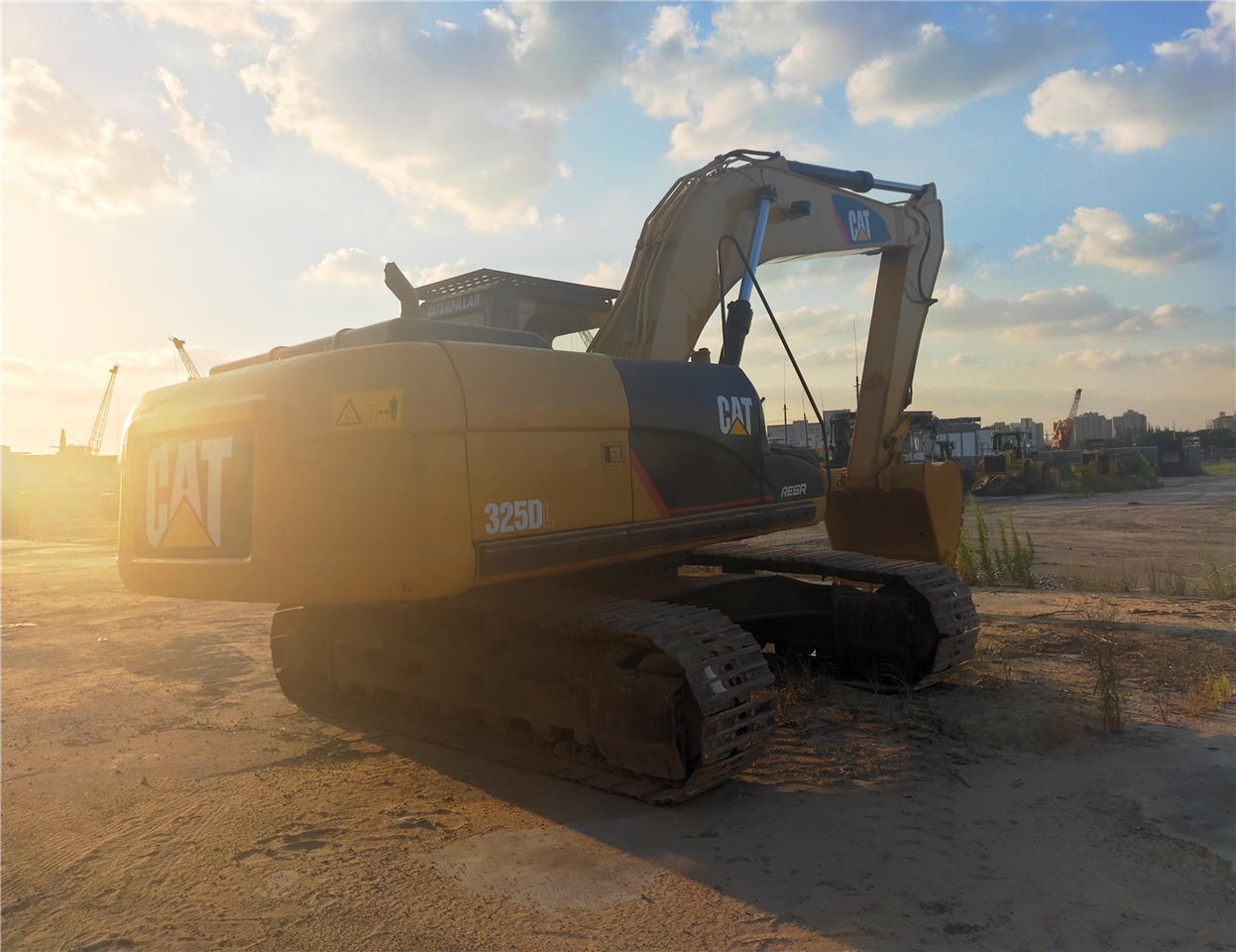 CATERPILLAR Crawler Excavator 325D Good Condition - Гусеничный экскаватор: фото 5 CATERPILLAR Crawler Excavator 325D Good Condition - Гусеничный экскаватор: фото 5