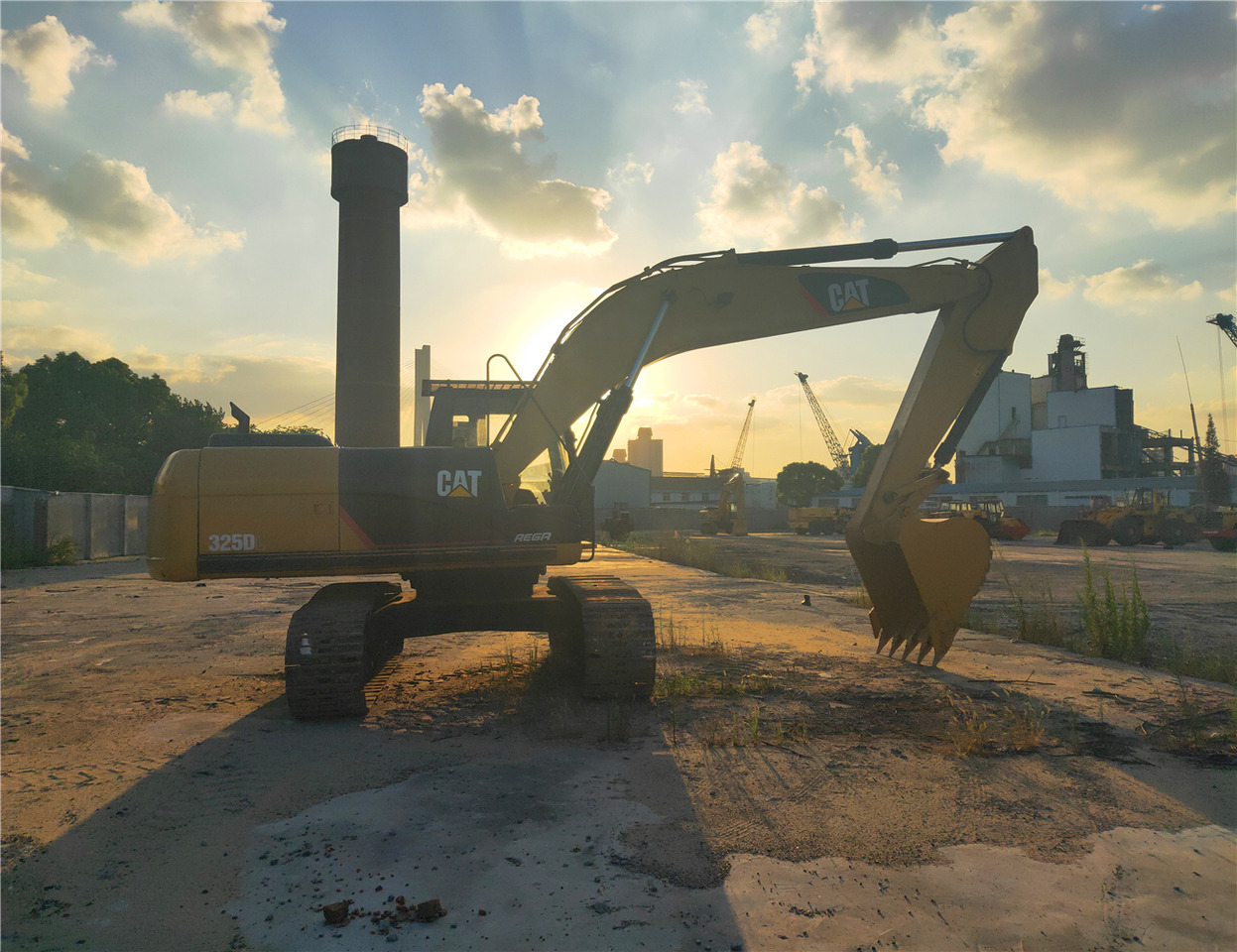 CATERPILLAR Crawler Excavator 325D Good Condition - Гусеничный экскаватор: фото 4 CATERPILLAR Crawler Excavator 325D Good Condition - Гусеничный экскаватор: фото 4
