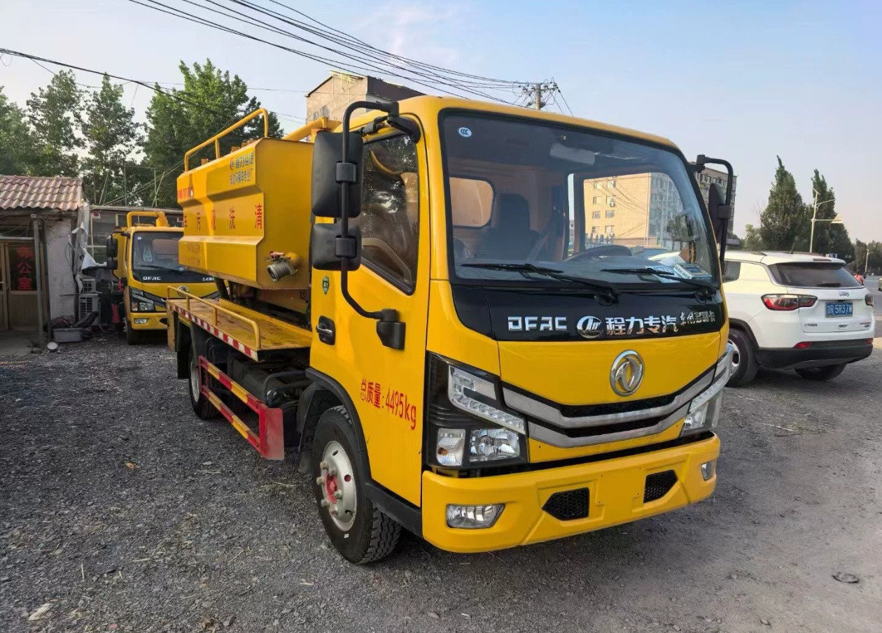 DongFeng Small Sewage Truck - Ассенизатор: фото 2 DongFeng Small Sewage Truck - Ассенизатор: фото 2