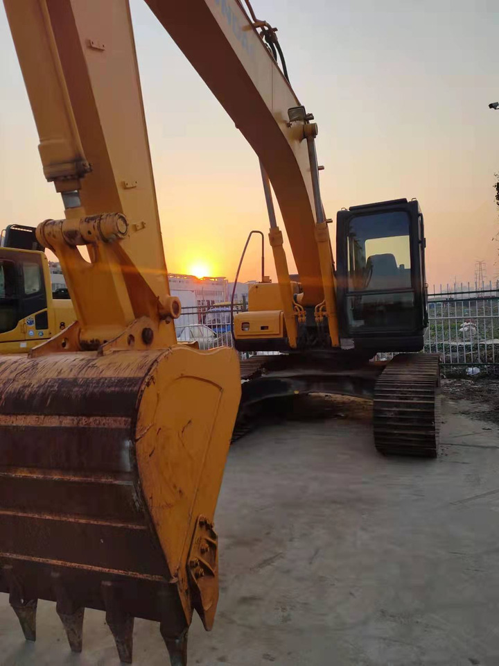 HYUNDAI R225LC-7 - Гусеничный экскаватор: фото 5 HYUNDAI R225LC-7 - Гусеничный экскаватор: фото 5
