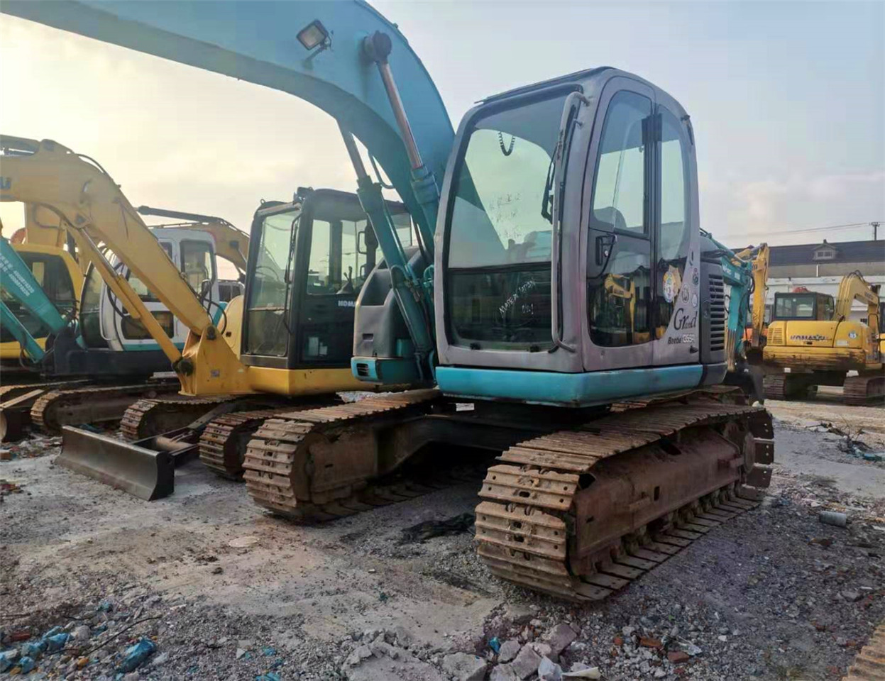 KOBELCO Crawler Excavator SK135 - Гусеничный экскаватор: фото 2 KOBELCO Crawler Excavator SK135 - Гусеничный экскаватор: фото 2