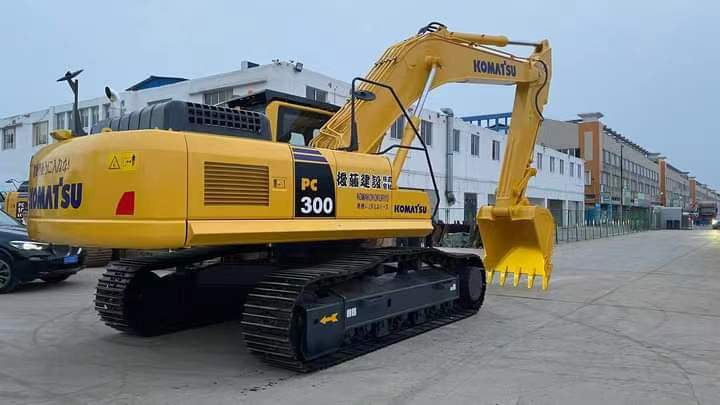 KOMATSU PC300-8 Excavator | Ultra Low Hours 4,200 | One Owner | Full Service History - Гусеничный экскаватор: фото 2 KOMATSU PC300-8 Excavator | Ultra Low Hours 4,200 | One Owner | Full Service History - Гусеничный экскаватор: фото 2