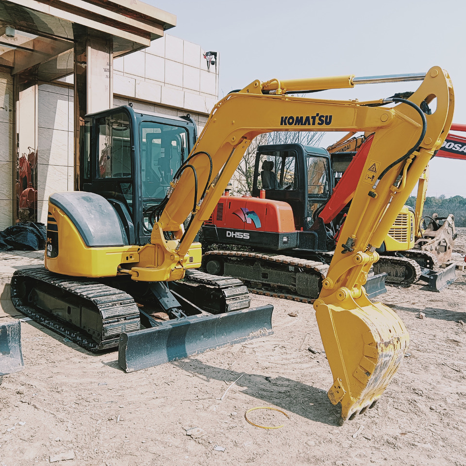 Komatsu Mini Excavation PC40MR - Мини-экскаватор: фото 1 Komatsu Mini Excavation PC40MR - Мини-экскаватор: фото 1