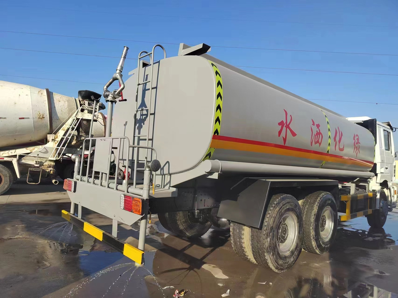 SHACMAN F3000 Water Tanker Click Here For DISCOUNT - Грузовик-цистерна: фото 4 SHACMAN F3000 Water Tanker Click Here For DISCOUNT - Грузовик-цистерна: фото 4