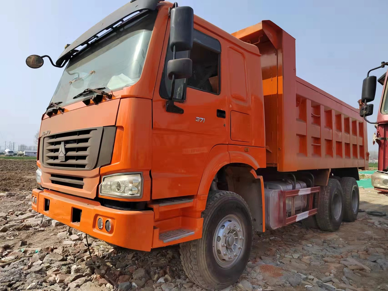SINOTRUK HOWO 371 6X4 CLICK HERE FOR DISCOUNT - Самосвал: фото 2 SINOTRUK HOWO 371 6X4 CLICK HERE FOR DISCOUNT - Самосвал: фото 2