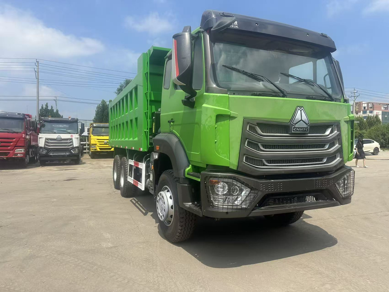 SINOTRUK HOWO 6x4 Dump Truck Click for Discount - Самосвал: фото 2 SINOTRUK HOWO 6x4 Dump Truck Click for Discount - Самосвал: фото 2