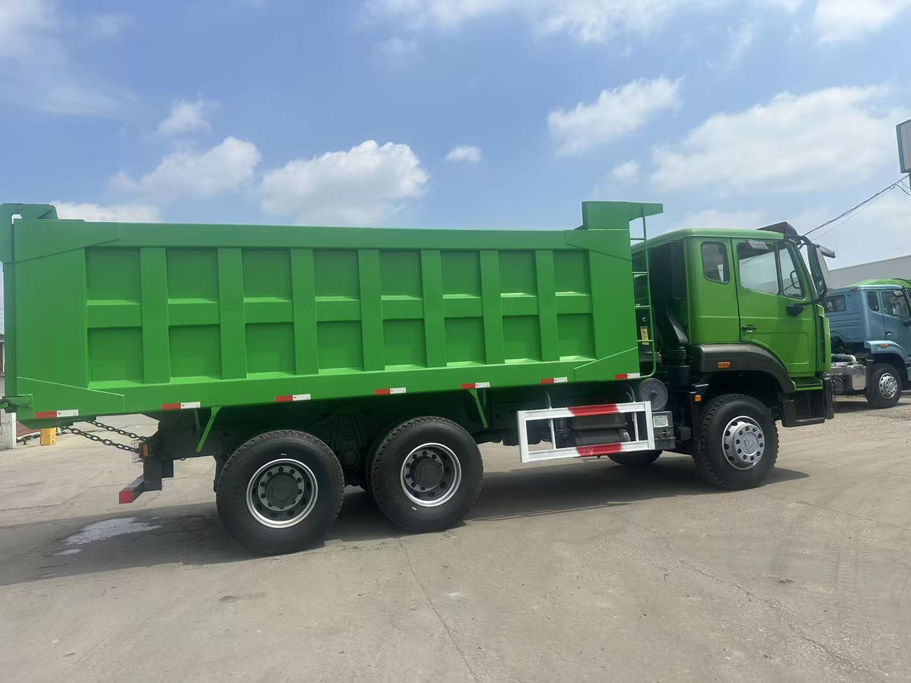 SINOTRUK HOWO 6x4 Dump Truck Click for Discount - Самосвал: фото 5 SINOTRUK HOWO 6x4 Dump Truck Click for Discount - Самосвал: фото 5