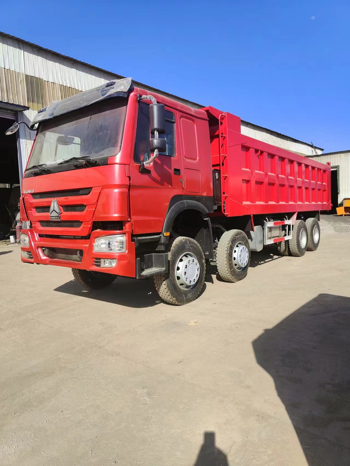 SINOTRUK HOWO 8x4 Dump Truck - Самосвал: фото 3 SINOTRUK HOWO 8x4 Dump Truck - Самосвал: фото 3
