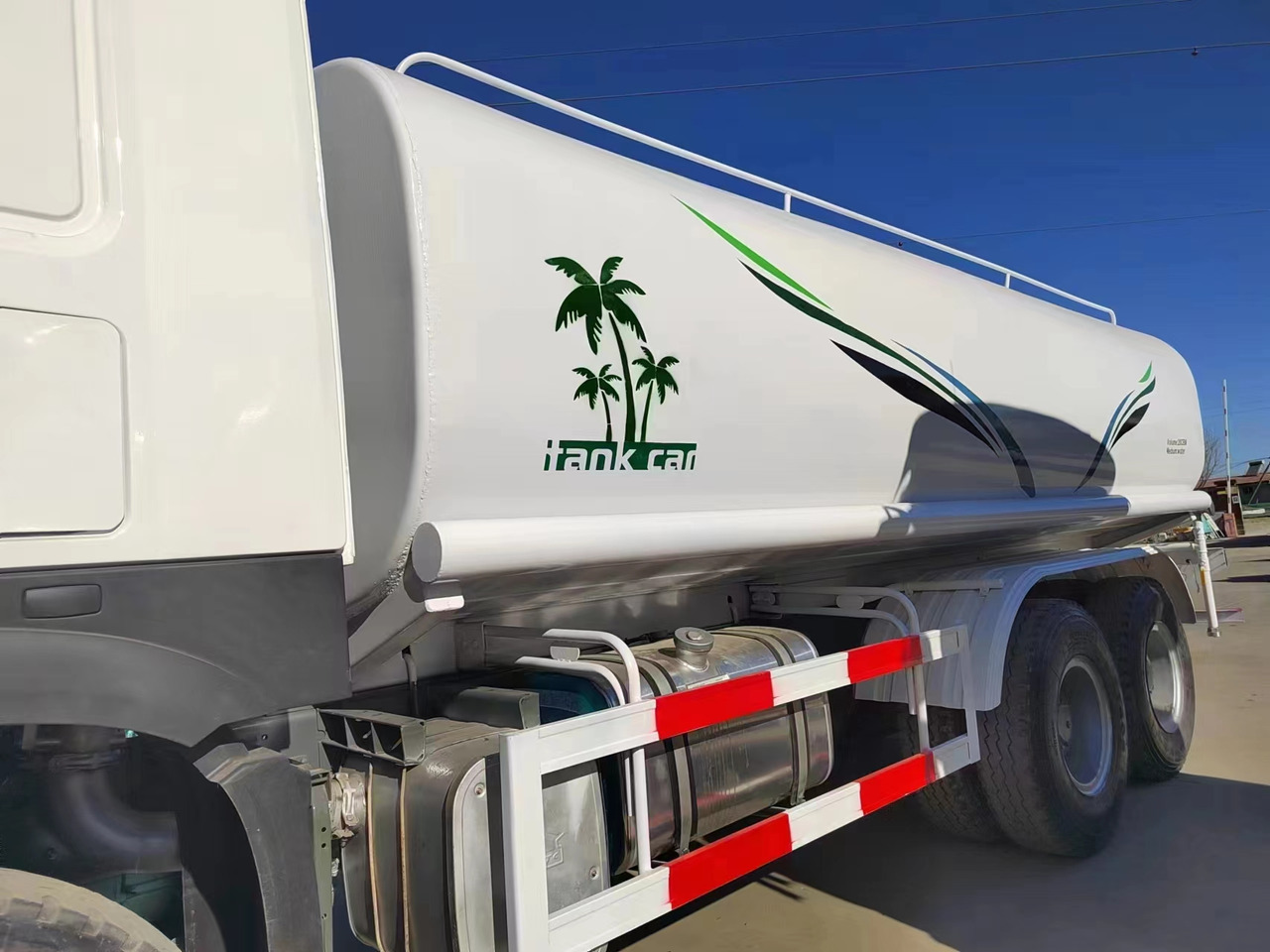 SINOTRUK HOWO Water Tanker CLICK HERE FOR DISCOUNT - Грузовик-цистерна: фото 4 SINOTRUK HOWO Water Tanker CLICK HERE FOR DISCOUNT - Грузовик-цистерна: фото 4