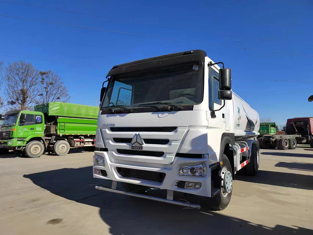 SINOTRUK HOWO Water Tanker CLICK HERE FOR DISCOUNT - Грузовик-цистерна: фото 3 SINOTRUK HOWO Water Tanker CLICK HERE FOR DISCOUNT - Грузовик-цистерна: фото 3