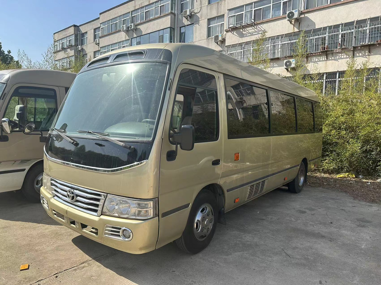 TOYOTA Coaster Bus Click Here for Discount - Туристический автобус: фото 3 TOYOTA Coaster Bus Click Here for Discount - Туристический автобус: фото 3