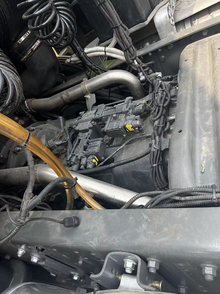 SHACMAN Truck Unit G7 4*2 Click Here for Discount - Тягач: фото 4 SHACMAN Truck Unit G7 4*2 Click Here for Discount - Тягач: фото 4