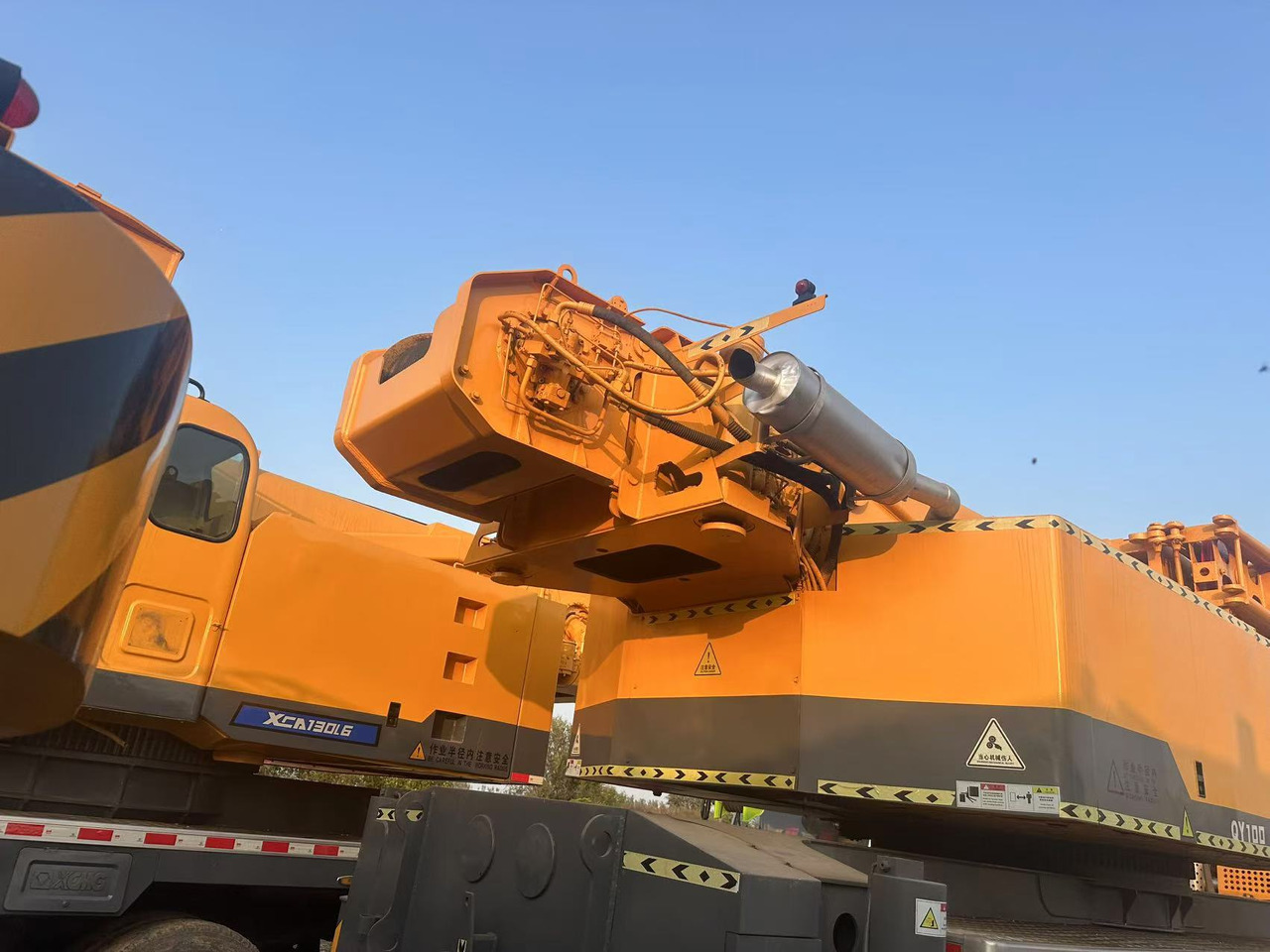 XCMG Crane QY100 - Вседорожный кран: фото 4 XCMG Crane QY100 - Вседорожный кран: фото 4