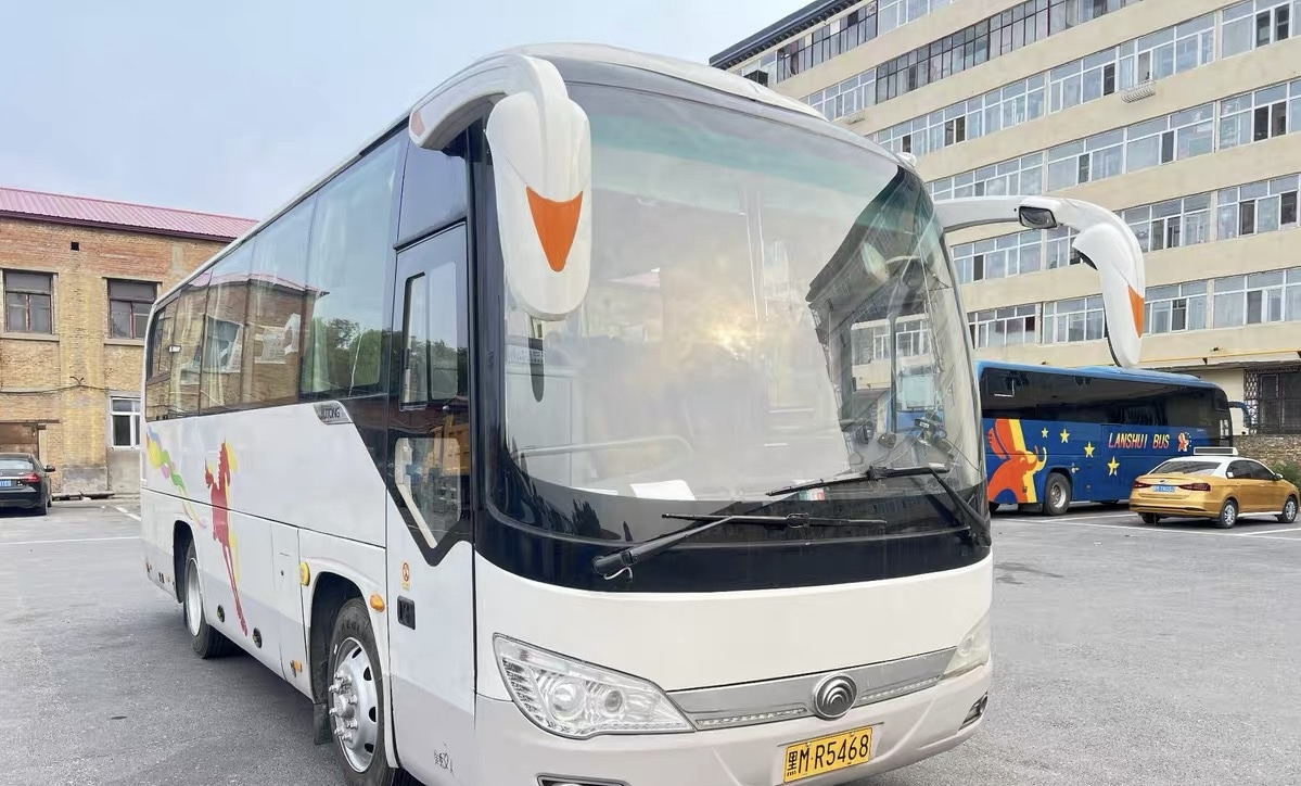 Yutong Coach 32 Seats Good Condition Click for Discount - Туристический автобус: фото 1 Yutong Coach 32 Seats Good Condition Click for Discount - Туристический автобус: фото 1