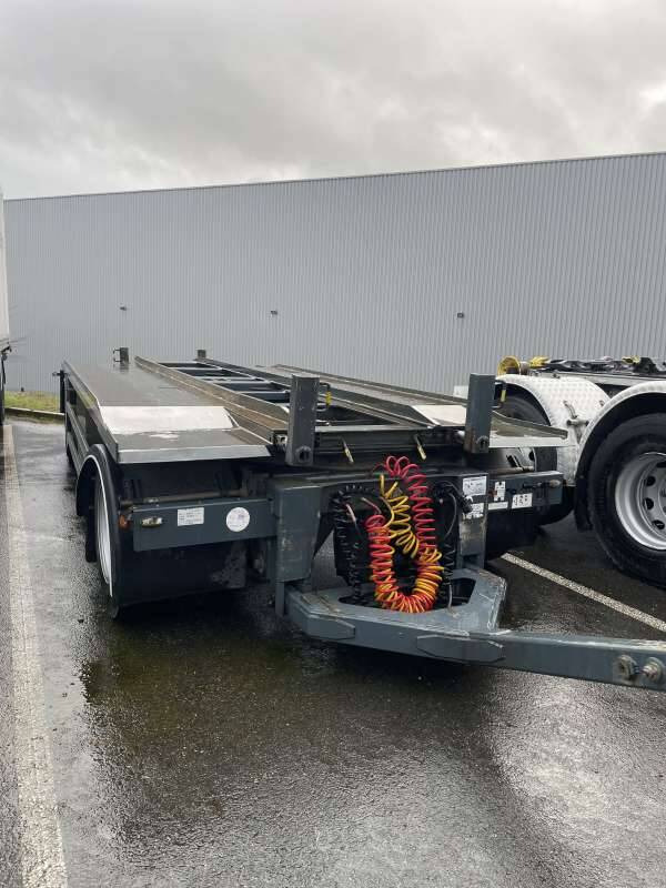 Remorque 2 Essieux 19 TONNES - PORTE CAISSON - Прицеп мультилифт/ Бункеровоз: фото 1 Remorque 2 Essieux 19 TONNES - PORTE CAISSON - Прицеп мультилифт/ Бункеровоз: фото 1