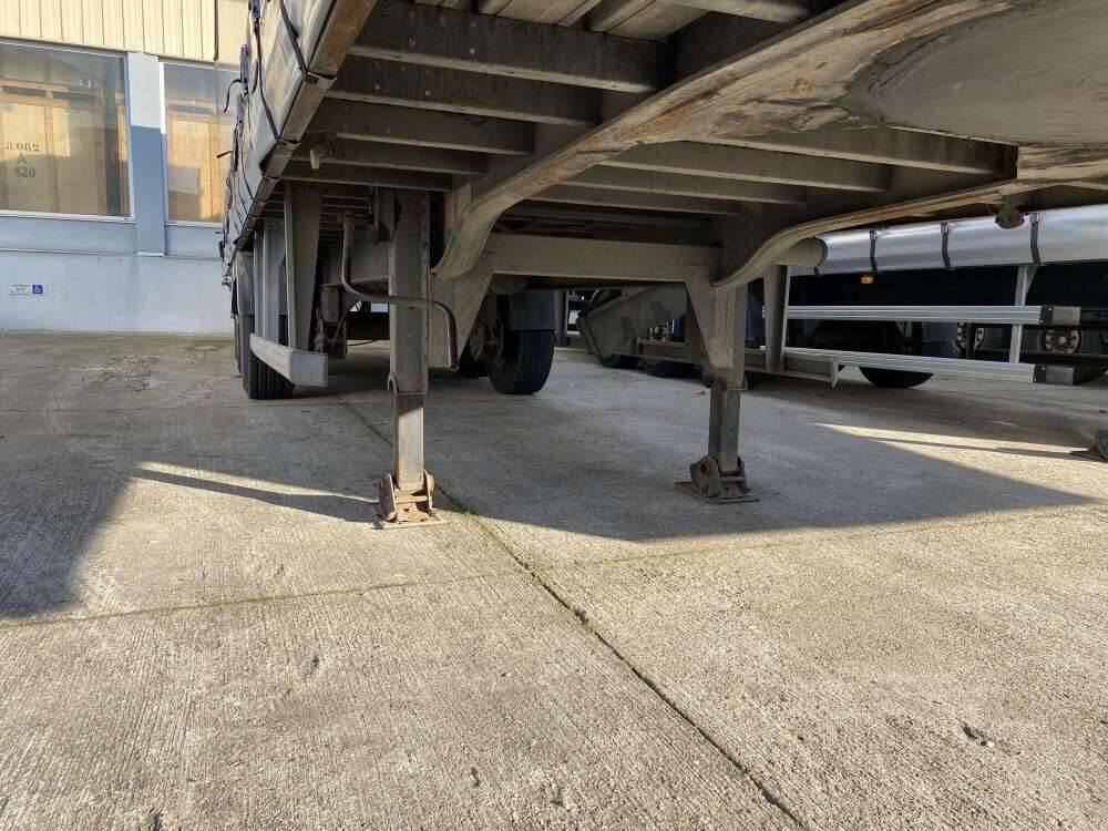 Semi-remorque 3 Essieux SEMI RECONDITIONNEE - 38 TONNES 2 PORTES AR - Тентованный полуприцеп: фото 5 Semi-remorque 3 Essieux SEMI RECONDITIONNEE - 38 TONNES 2 PORTES AR - Тентованный полуприцеп: фото 5