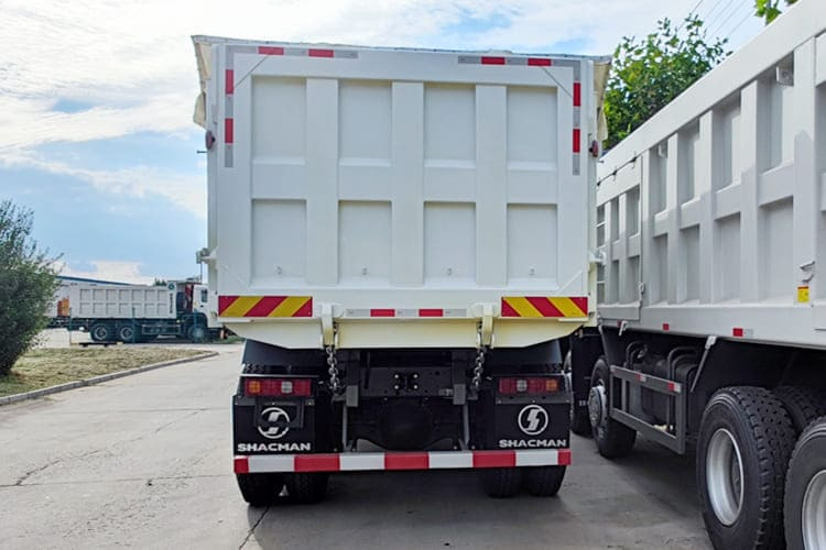 SHACMAN New Shacman Truck for Sale in Congo - Самосвал: фото 4 SHACMAN New Shacman Truck for Sale in Congo - Самосвал: фото 4