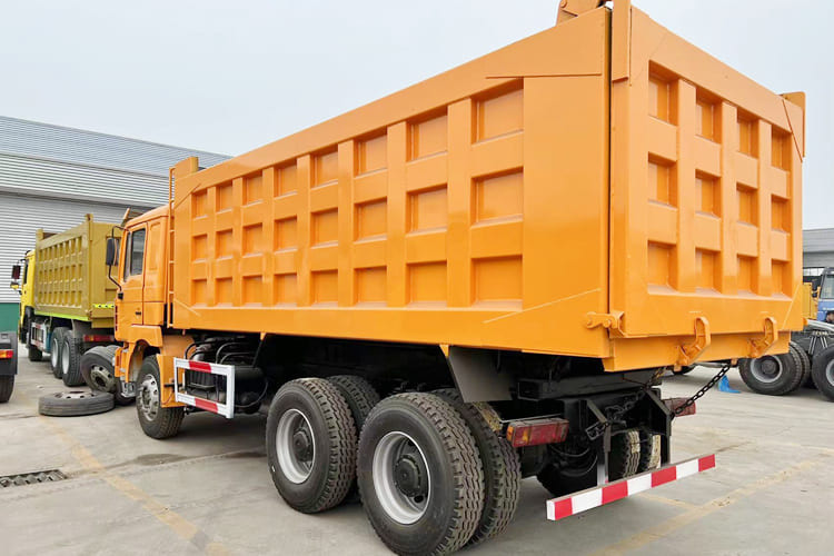 SHACMAN Shacman Cargo Truck for Sale in Kenya - Самосвал: фото 2 SHACMAN Shacman Cargo Truck for Sale in Kenya - Самосвал: фото 2